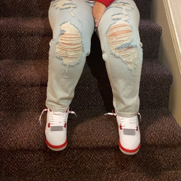 Meet your Posher, Cindy - Picture 3 of 3